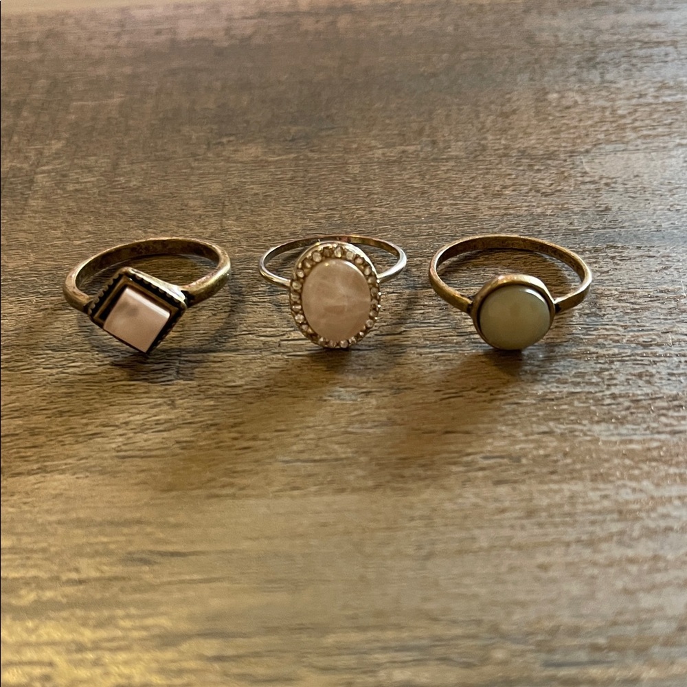Elegant Gold and Cream Ring Set